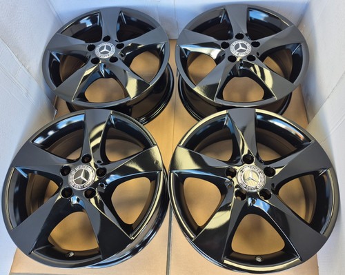 Genuine gloss black - gloss,