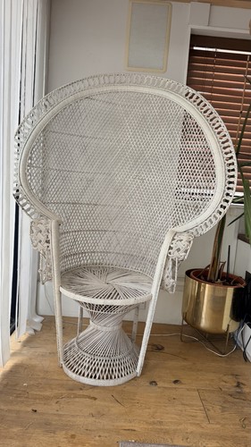 Vintage peacock chair white - peacock,