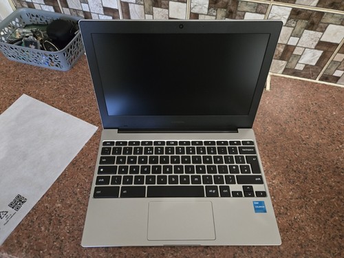 Samsung chromebook silver new - samsung,