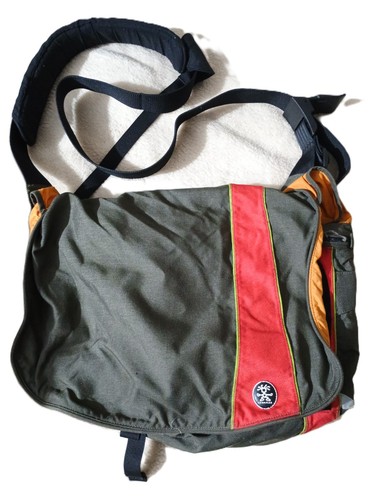 Crumpler sticky date - crumpler, vintage
