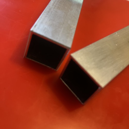 Aluminium box section 25mm - section,