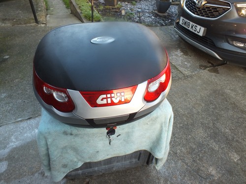 Givi e55 top box nice - box,