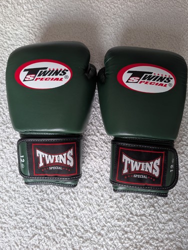 Twins muay thai boxing gloves - thai,