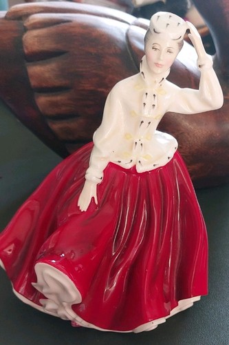Royal doulton china lady doll - doulton,