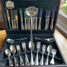 Guy Degrenne 68 piece cutlery