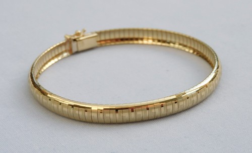9ct yellow gold - 9ct, 7