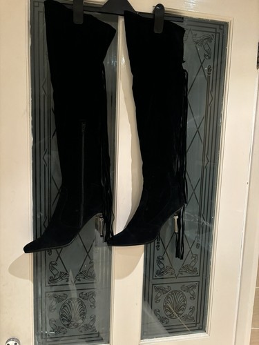 Ladies size thigh - 5.5, length
