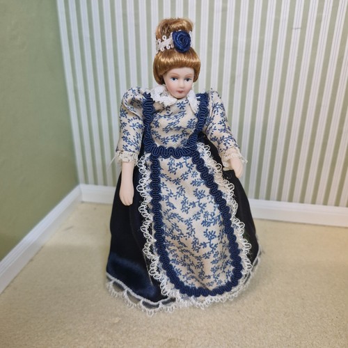 12th scale dolls - 1:12th, house