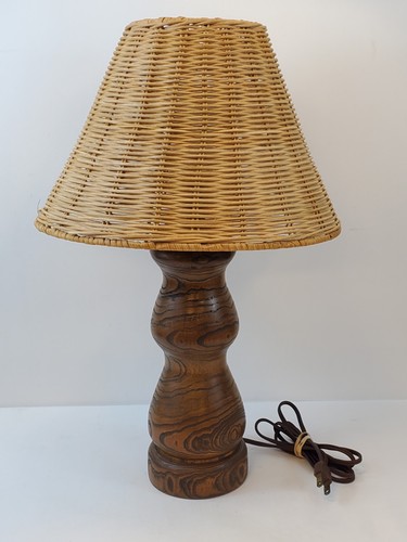 Wooden base with - base, shade