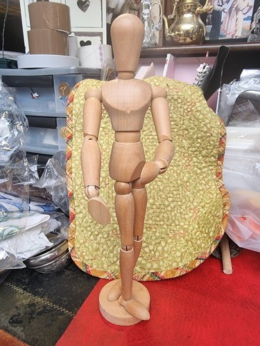 Artist wooden mannequin - wooden,