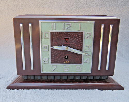 Vintage art deco bakelite - art,