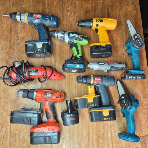 Cordless power tool job - tool, lot