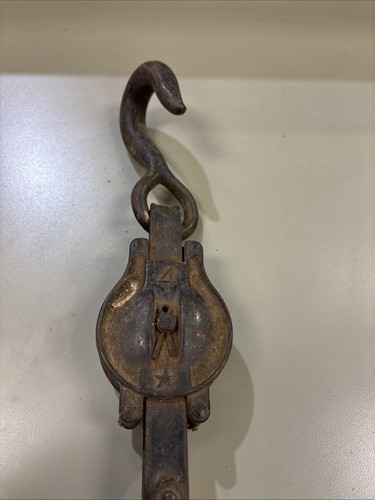 Vintage metal star - metal, block