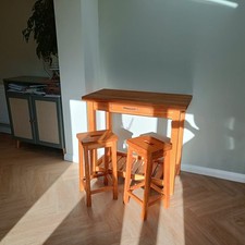 Laura Ashley Solid Oak Breakfast Bar and Two Stools
