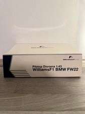 Minichamps 1.43 Jenson Button Pit Stop Diorama Model Limited Edition With Box