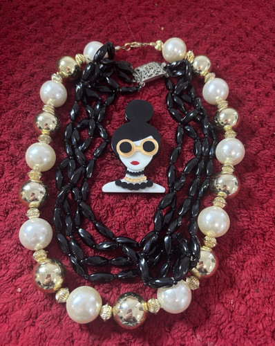 Costume jewellery lot - jewellery, acrylic
