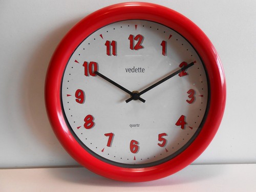 Vintage star pendulum clock - /,