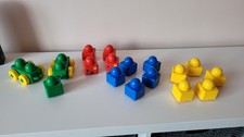 17 Pieces Primo Duplo Bricks/ Blocks Wheel Bases!