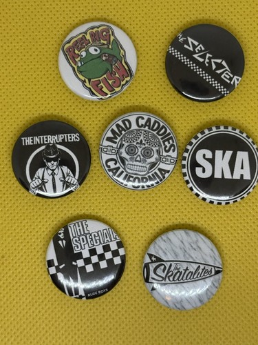 Badges ska 2 tone - badges,