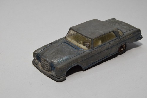 B67 dinky toys 533 - dinky,