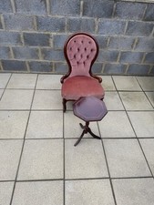 Victorian walnut show-wood spoon back button upholstered nursing chair.