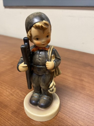 Goebel hummel figurine - goebel,