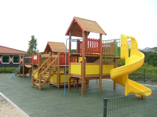 Dflect rubber playground tiles - dflect,