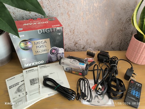Canon mvx200 digital video - mvx200,
