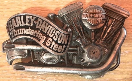 Harley davidson thundering - davidson,
