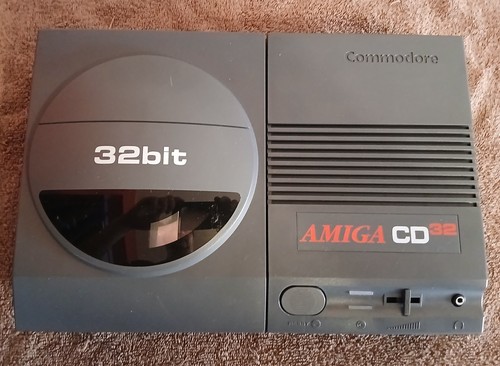 Amiga cd32 recapped polymer - recapped,