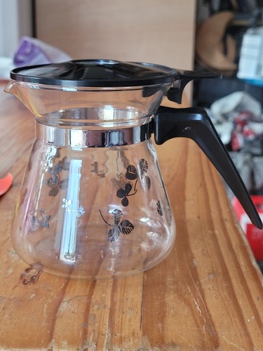 Small pyrex glass lidded jug - lidded, jug/