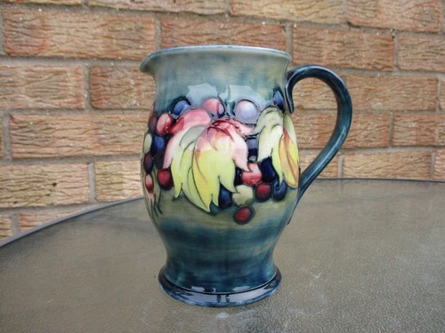 Moorcroft leaf and berry - moorcroft,