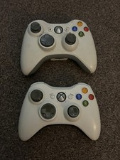 2 x Official White Microsoft Xbox 360 Wireless Controllers