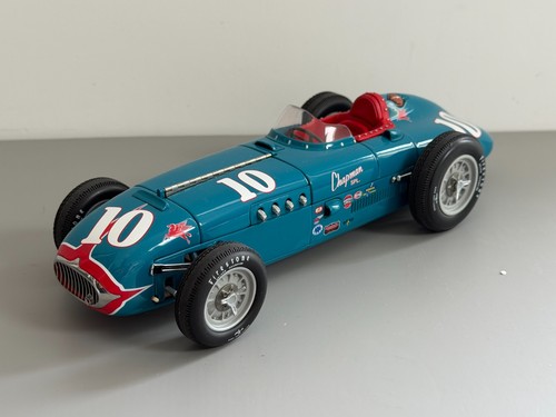 Carousel 4504 18 scale - 1, 1:18