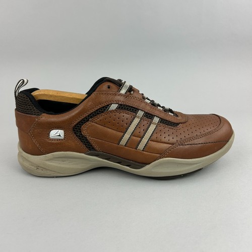 Clarks shoes size - uk7.5, brown