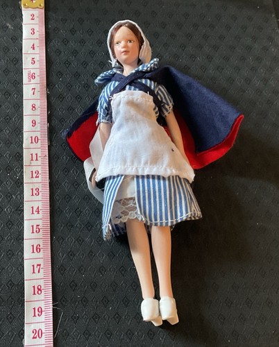 Ooak custom doll - 1/12,