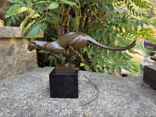 Art deco bronze running - art,