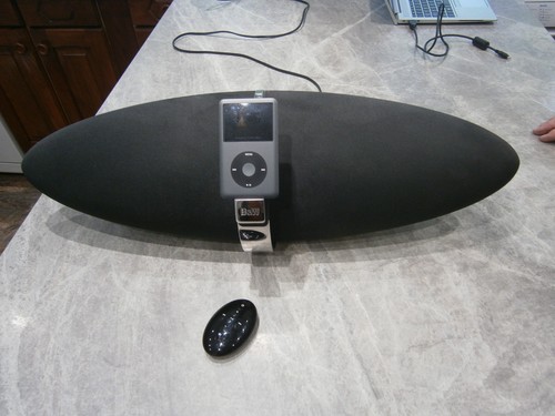 Bowers wilkins zeppelin - b&w,