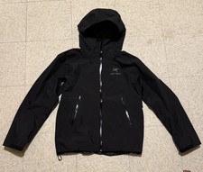 Black Arc’teryx Gore-Tex