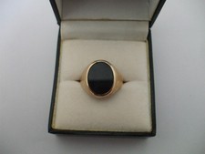 110   Vintage Hallmarked  Mens 9ct Gold Black Onyx Oval Signet Ring Size UK R-S