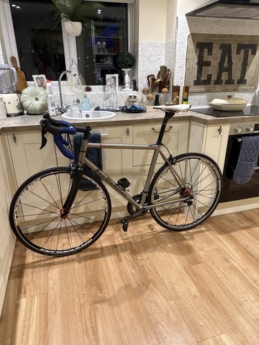 Van nicholas aquilo titanium - van,