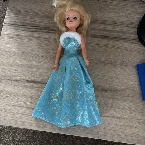 Vintage sindy doll - vintage, hair