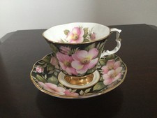 Vintage 1975 Royal Albert