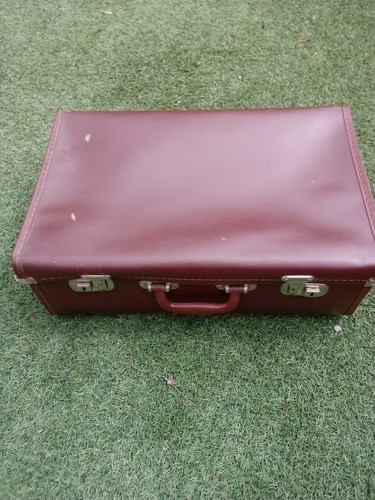 Vintage brown suitcase - brown,