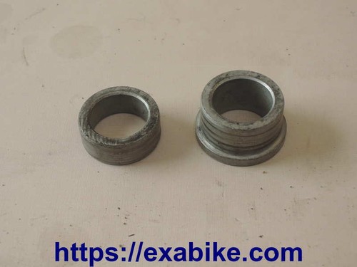 Front wheel spacers - , honda