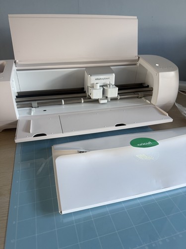 Cricut digital cutting machine - digital,