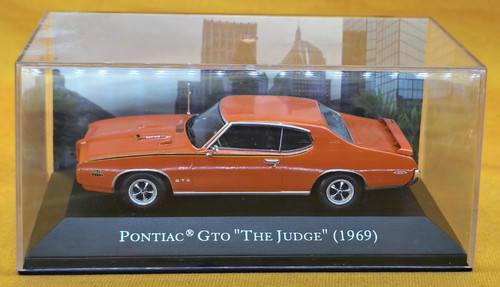 Deagostini scale pontiac - deagostini,