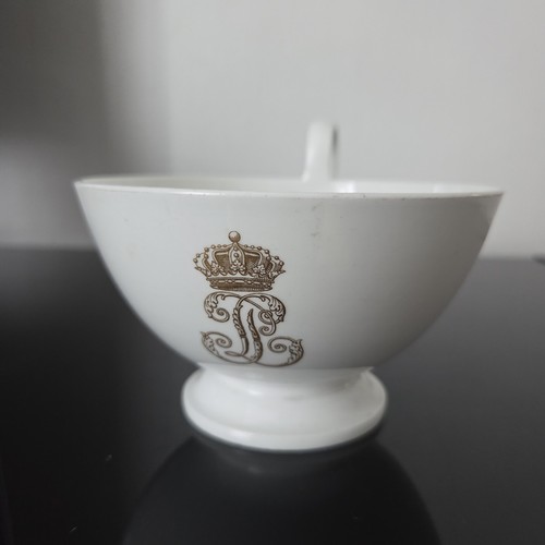 Manufacture sevres louis - manufacture, de