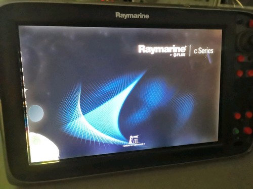 Raymarine c127 multifunction - c127,
