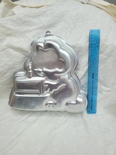 Wilton Garfield Shaped